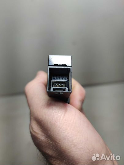 Подключение USB AUX разъем Toyota L:exus