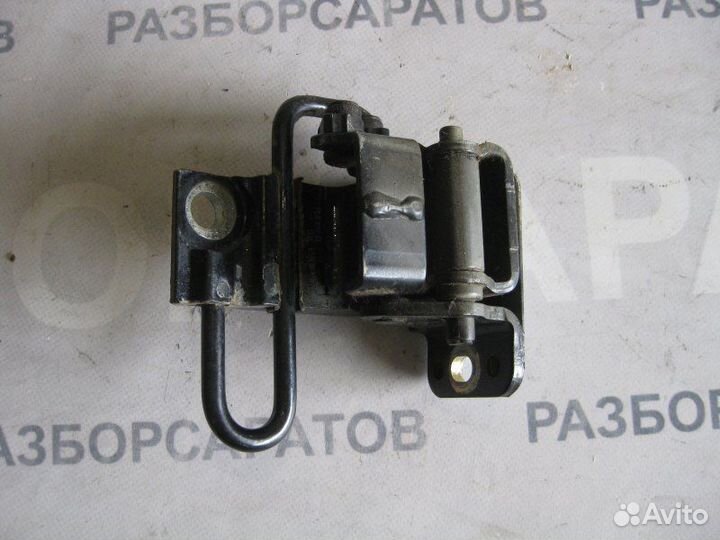 Петля двери нижняя задняя правая Volkswagen