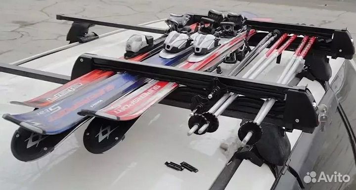 Лыжные крепления на багажник автомобиля