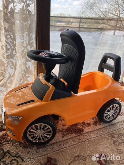 Машинка каталка толокар