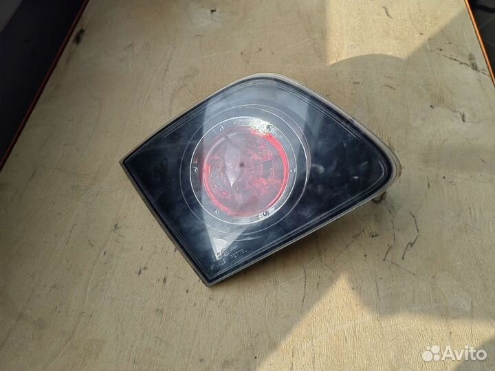 P2775L Mazda 3 BK фонарь крышки багажника левый