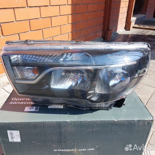 Фара левая LADA Vesta 2015