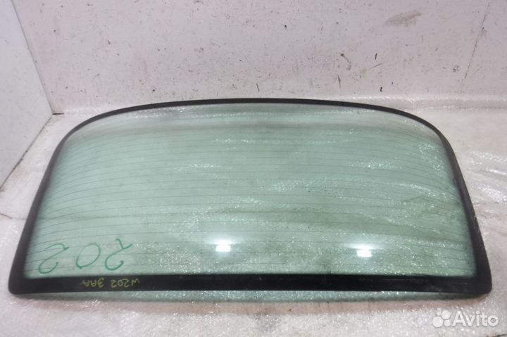 Заднее стекло Мерседес W202 C