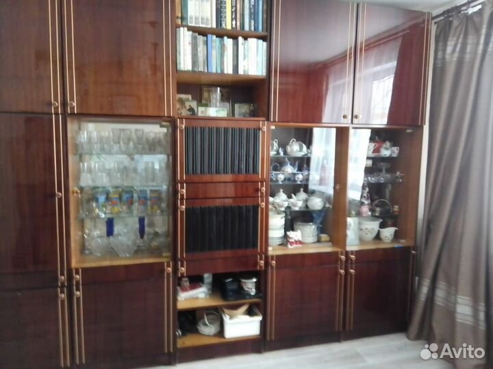 Стенка в гостиную