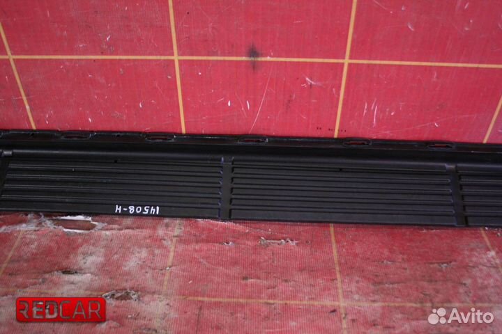 Накладка порога правого Toyota Land Cruiser 200 (0