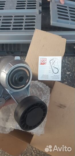 Натяжитель ремня febi 06385 (Mercedes A1032000870)