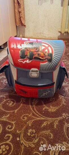 Школьный рюкзак