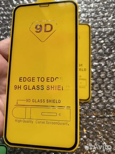 Защитное стекло 9 D на iPhone 11/XR