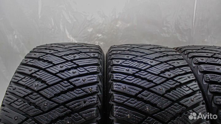 Goodyear Ultragrip Ice Arctic 225/45 R18 95T