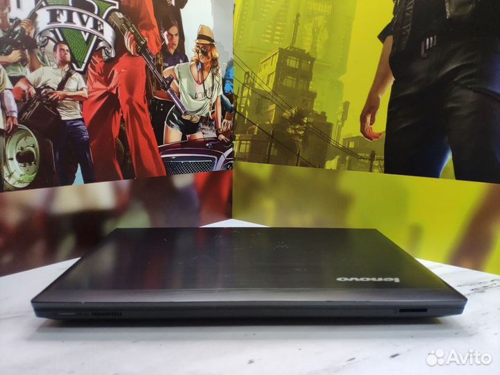 Игровой ноутбук Lenovo i3/8gb/500gb/2 видеокарты