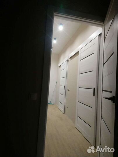 Монтаж межкомнатных дверей мдф плинтуса