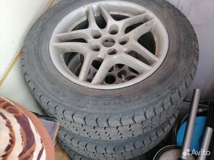 Alaska 260 5/5 R16 180B