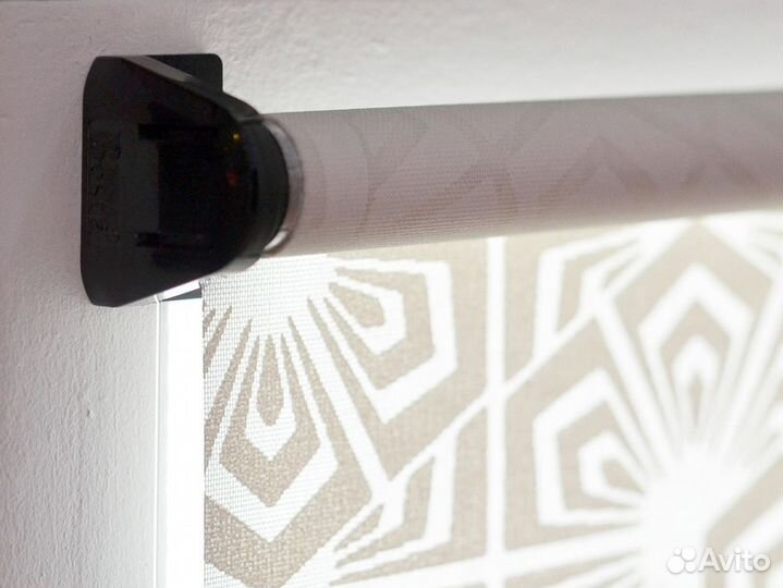 Рулонные шторы мини блэкаут тканевые