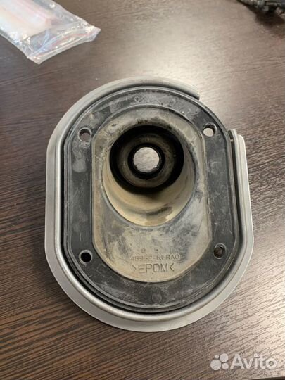 Пыльник рулевой колонки Mitsubishi Pajero 4 3.2D