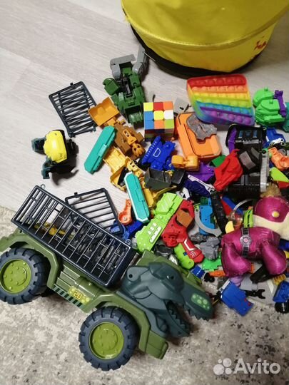 Корзина для игрушек+игрушки пакетом