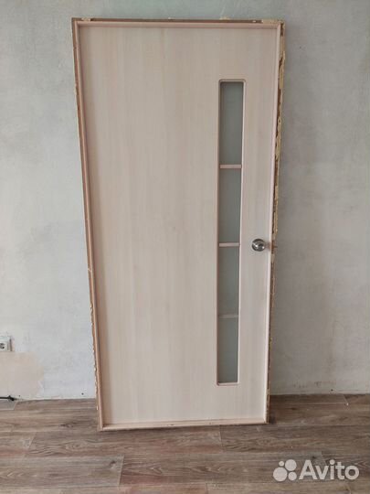 Продам дверь межкомнатную б/у