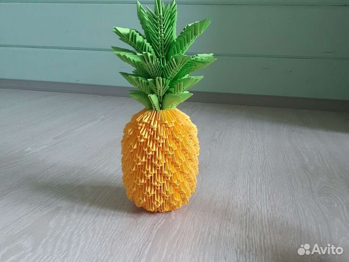 Ананас из бумажных модулей