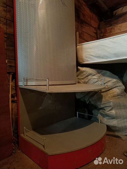 Полка для канцтоваров