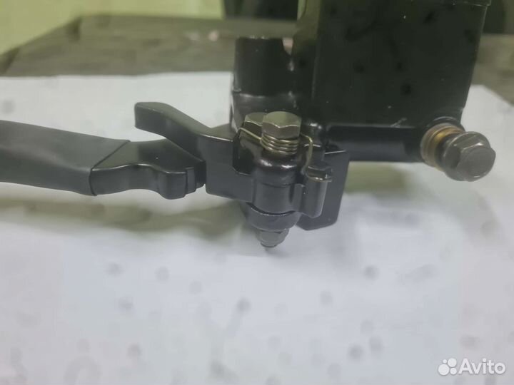 Главный тормозной цилиндр для ATV, прав с ручником