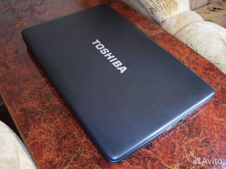 Ноутбук Toshiba c670-16k, core i5 2.4Ghz, SSD128gb