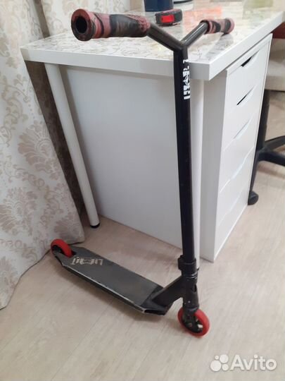 Трюковой самокат