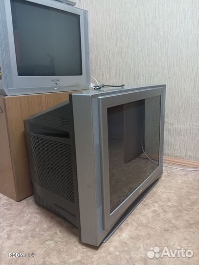 Телевизор JVC