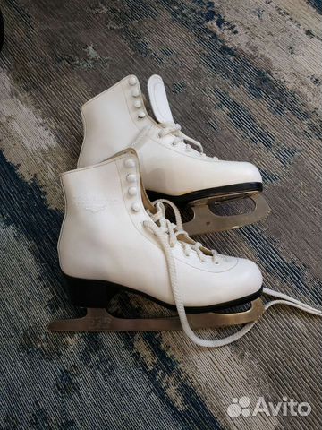 Коньки фигурные 36 размер