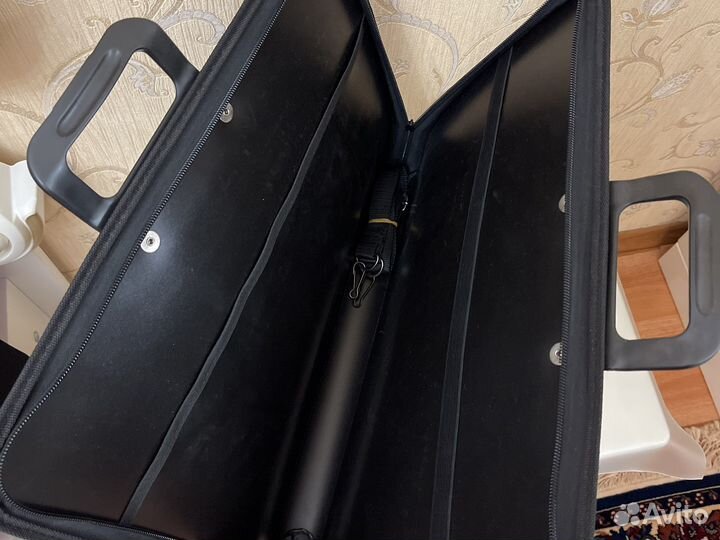 Папка для документов/для ноутбука