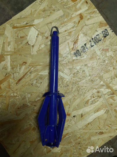 Якорь для лодки