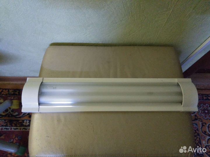 Продам светильник почти новый