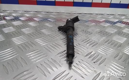 Форсунка дизельная opel astra J (LEA12AL03)