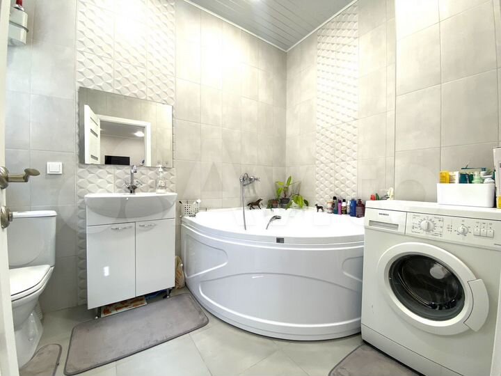 3-к. квартира, 63 м², 1/2 эт.