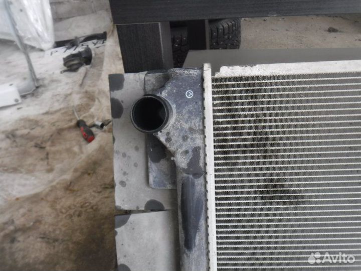 Радиатор двс Toyota Corolla 151 1ZR 2011
