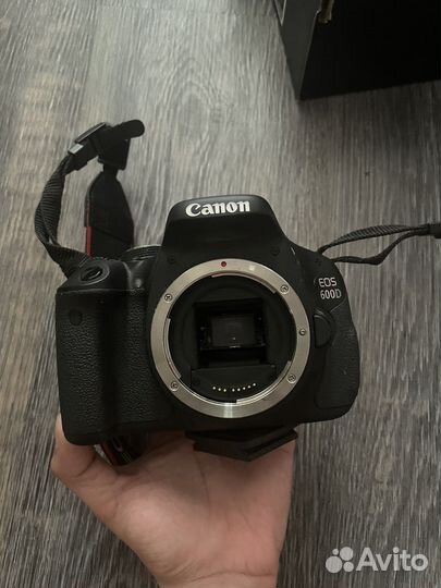 Зеркальный фотоаппарат canon 600d