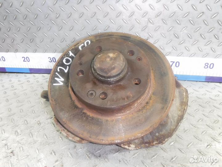 Кулак поворотный передний правый Mercedes-Benz 190