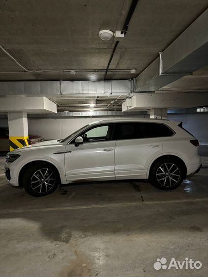 Volkswagen Touareg 3.0 AT, 2020, 130 000 км