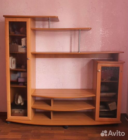 Полка под телевизор