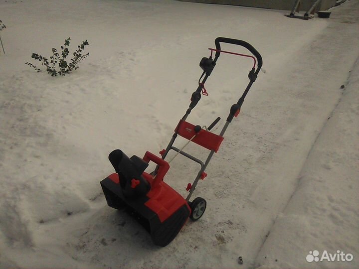 Снегоуборщик AL-KO SnowLine 46E