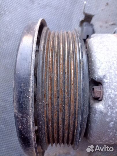 Компрессор кондиционера 4472203889 Toyota Alphard