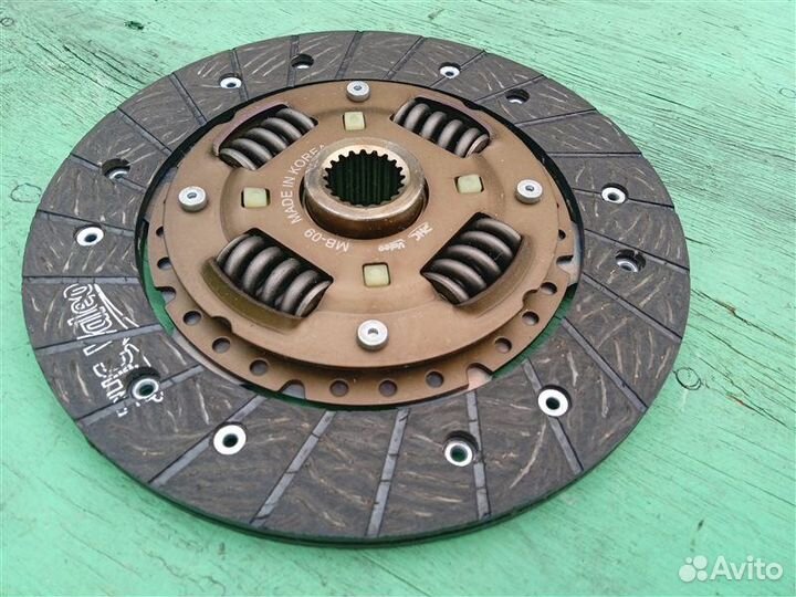 Диск сцепления Mitsubishi Lancer/Mirage CJ1A 4G13