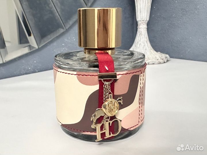 Парфюм Carolina Herrera CH Africa