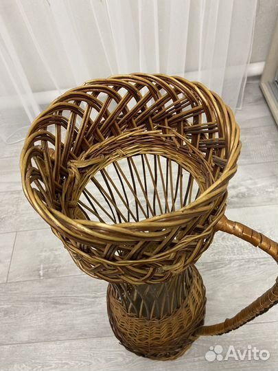 Ваза напольная из натуральной лозы