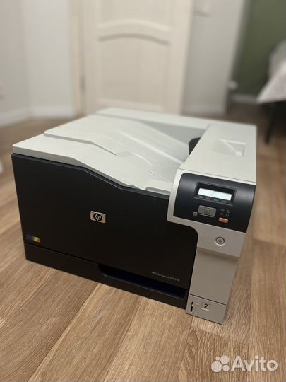 Цветной лазерный принтер HP Color LaserJet CP5225