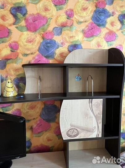 Компьютерный стол