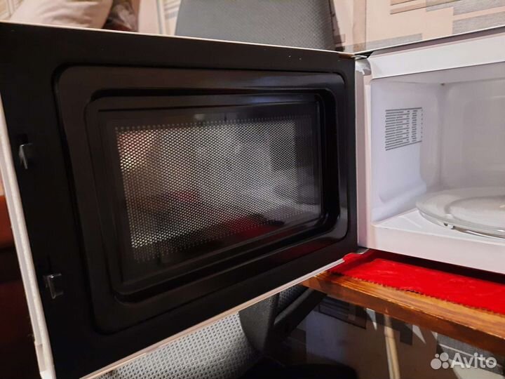 Микроволновая печь Kor