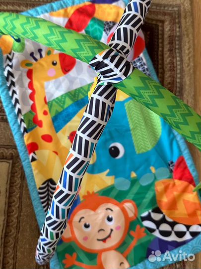 Развивающий коврик для малыша