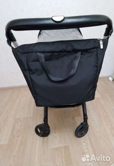 Прогулочная коляска с автолюлькой
