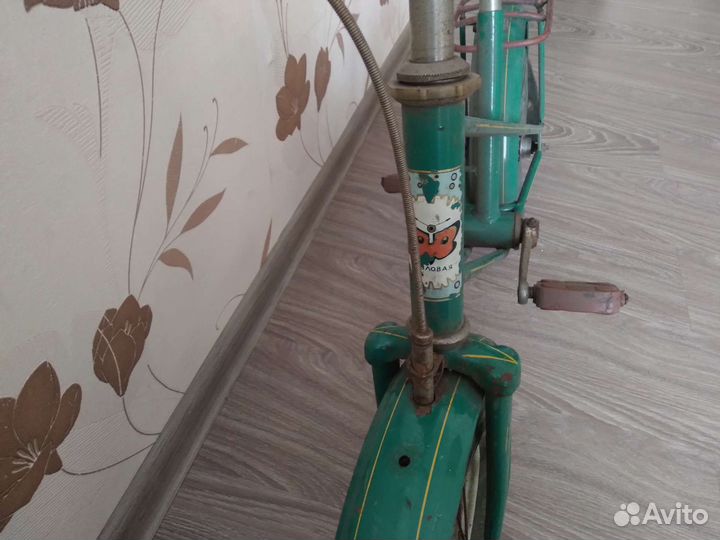 Детский велосипед времён СССР