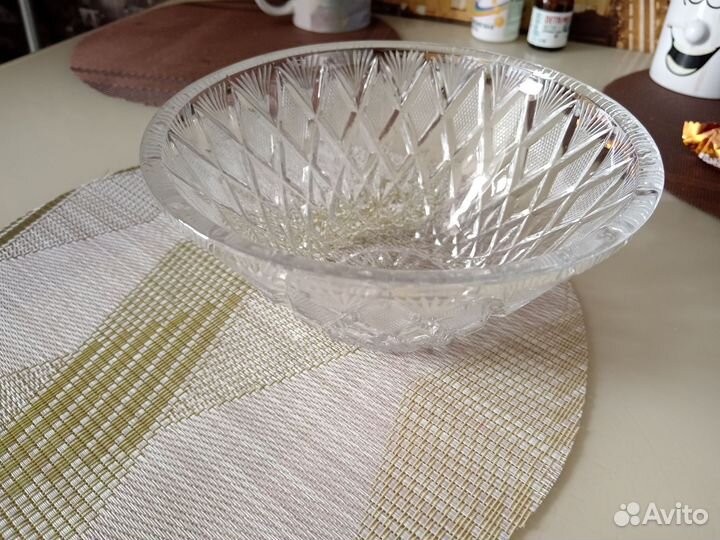 Хрустальная чаша