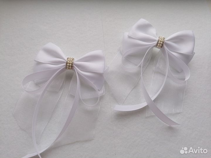 Белые бантики ручной работы